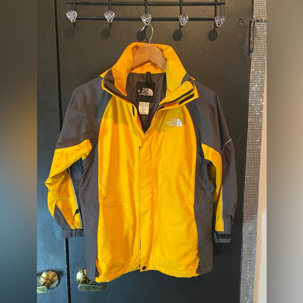 BOYS NORTHFACE WEATHER JACKET